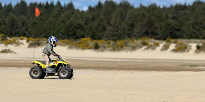 Best 5 Whip Flag Mounting Options for Off-Road Vehicles